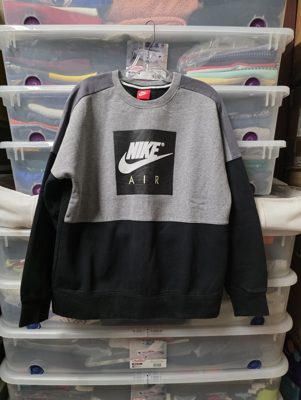 Nike Air Men's Colorblock Crew Neck Fleece Pullover Sweatshirt Gray/Black M